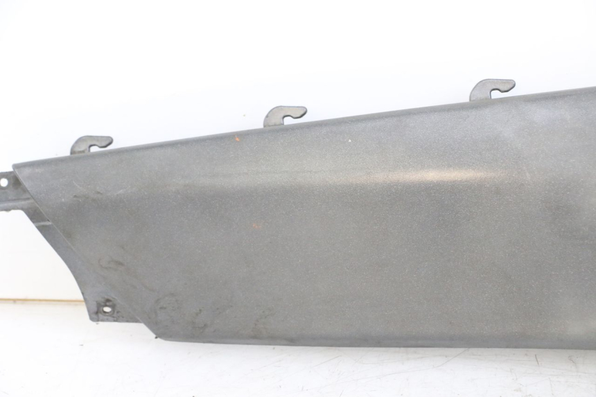 photo de Soleira traseira direita PIAGGIO X9 125 (2000 - 2003) - Ampliação técnica