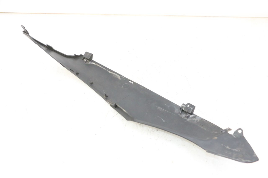 photo de Soleira traseira esquerda GILERA NEXUS 300 (2008 - 2013) - Detalhe da peça