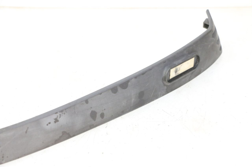 photo de Soleira traseira esquerda PIAGGIO LXV 4T 50 (2009 - 2013) - Pontos de fixação