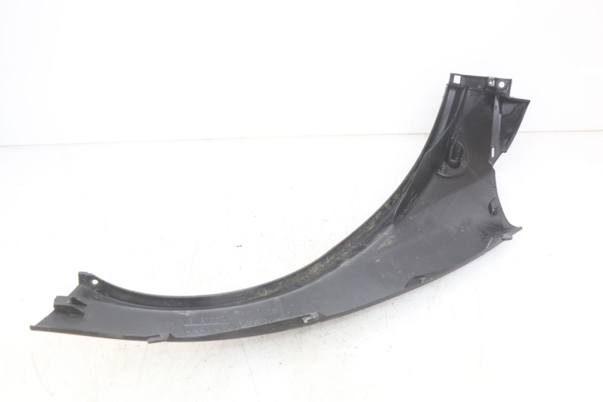 photo de Soleira traseira esquerda PIAGGIO MP3 LT 400 (2007 - 2012) - Detalhe da peça