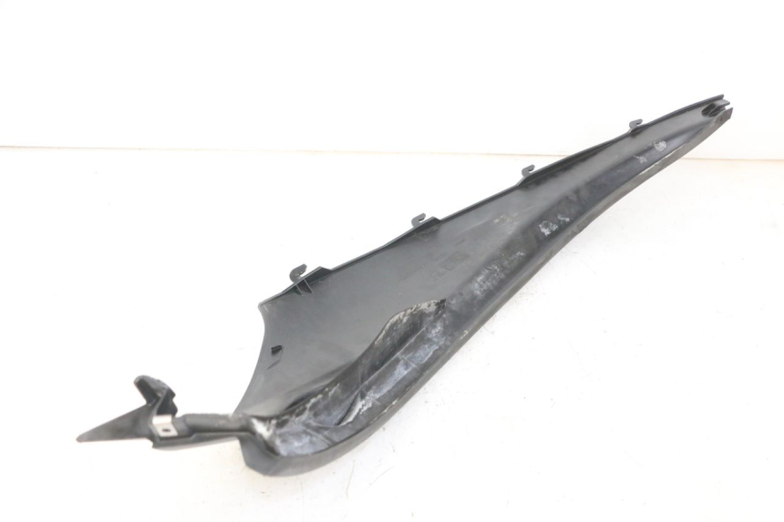 photo de Soleira traseira esquerda PIAGGIO MP3 LT 300 (2010 - 2016) - Ampliação técnica