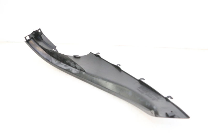 photo de Soleira traseira esquerda PIAGGIO MP3 LT 300 (2010 - 2016) - Detalhe da peça