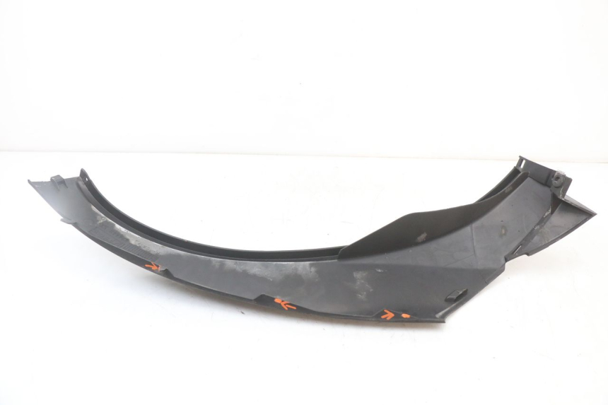 photo de Soleira traseira esquerda PIAGGIO MP3 125 (2006 - 2014) - Pontos de fixação