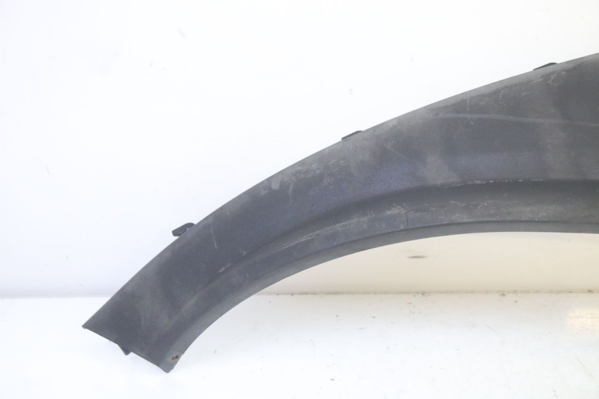 photo de Soleira traseira esquerda PIAGGIO MP3 RL 250 (2006 - 2010) - Detalhe da peça