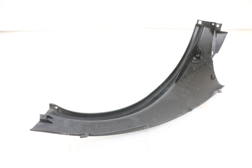 photo de Soleira traseira esquerda PIAGGIO MP3 RL 250 (2006 - 2010) - Detalhe da peça