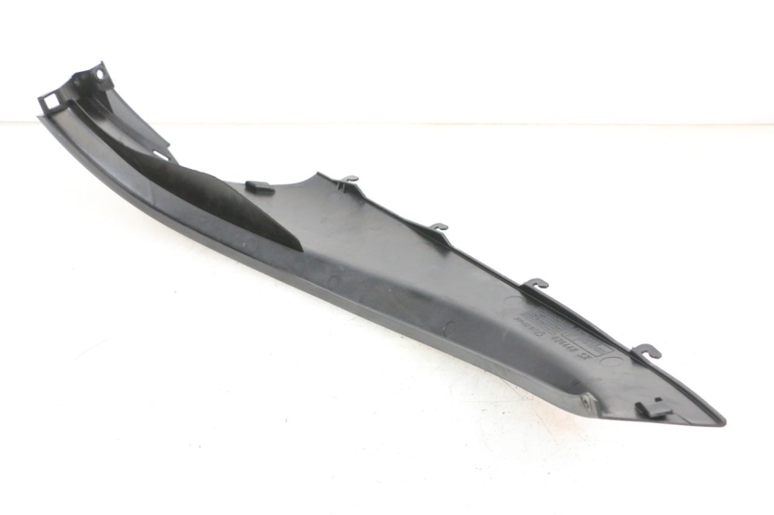 photo de Soleira traseira esquerda PIAGGIO MP3 RL 250 (2006 - 2010) - Estado da superfície