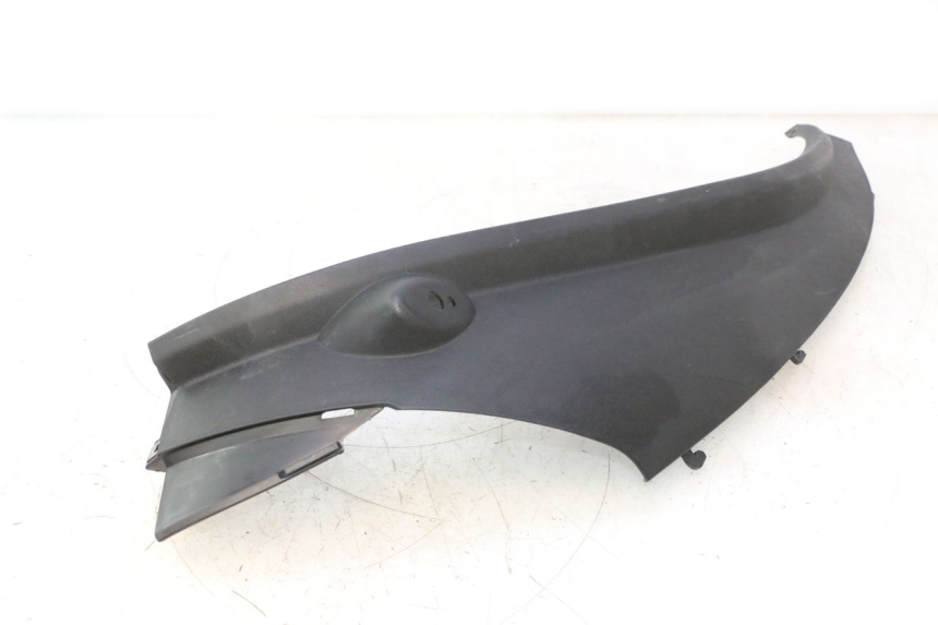 photo de Soleira traseira esquerda PIAGGIO MP3 500 (2011 - 2015) - Pontos de fixação