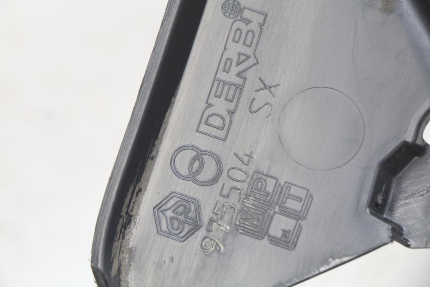 photo de Soleira traseira esquerda GILERA NEXUS 125 (2009 - 2013) - Detalhe da peça