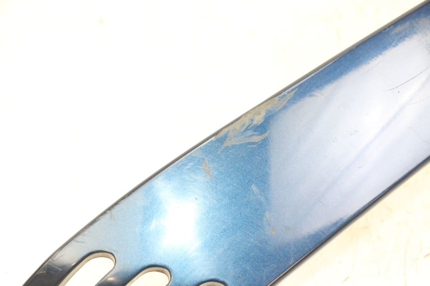 photo de Soleira traseira esquerda PIAGGIO VESPA LX 150 (2005 - 2013) - Zoom do estado de desgaste