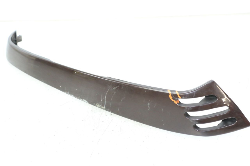 photo de Soleira traseira esquerda PIAGGIO VESPA LX IE 125 (2010 - 2012) - Detalhe da peça