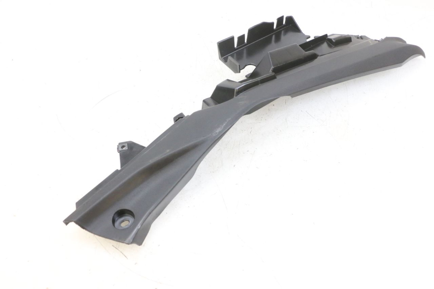 photo de Soleira traseira esquerda YAMAHA TRICITY 300 (2020 - 2024) - Vista geral