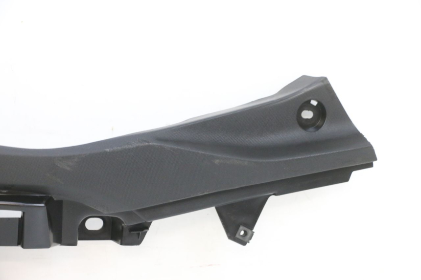 photo de Soleira traseira esquerda YAMAHA TRICITY 300 (2020 - 2024) - Estado da superfície