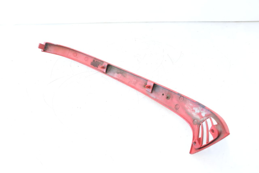 photo de Soleira traseira esquerda PIAGGIO VESPA S 2T 50 (2007 - 2014) - Pontos de fixação