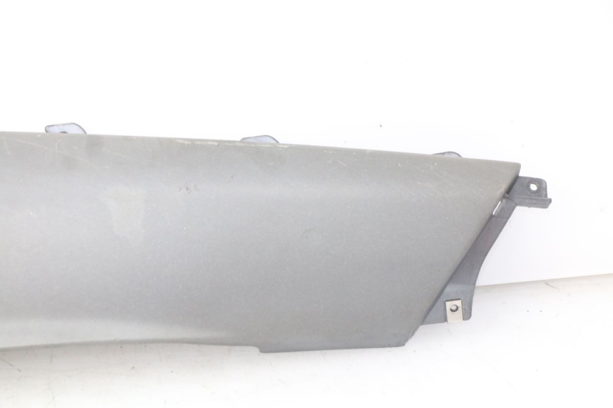 photo de Soleira traseira esquerda PIAGGIO X9 EVOLUTION 125 (2003 - 2007) - Pontos de fixação