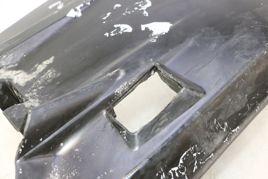 photo de SAIA LATERAL MBK BOOSTER SPIRIT 50 (1996 - 1999) - Pontos de fixação