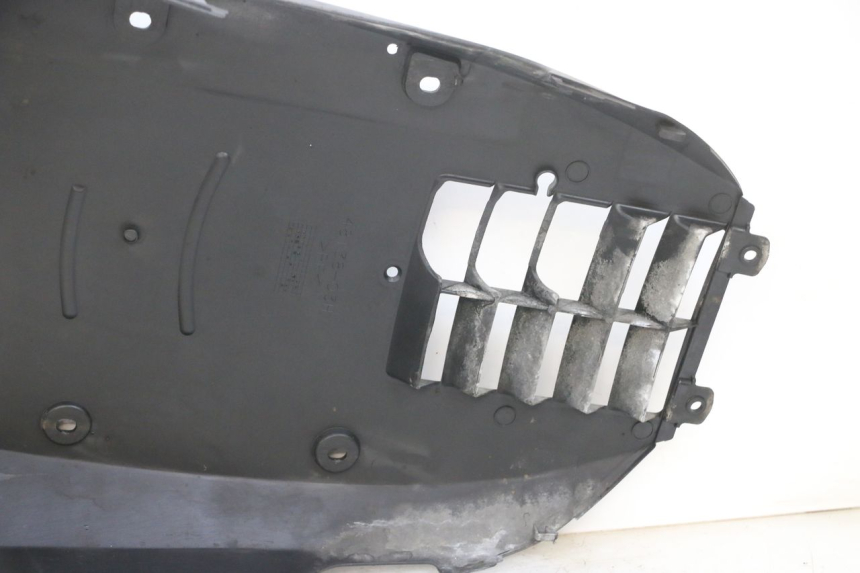 photo de Soleira SUZUKI BURGMAN 125 (2007 - 2014) - Detalhes característicos