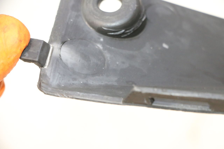 photo de Soleira SUZUKI BURGMAN 125 (2007 - 2014) - Detalhe da peça