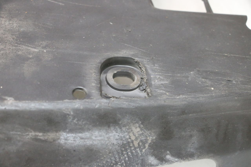 photo de Soleira SUZUKI BURGMAN 125 (2007 - 2014) - Pontos de fixação