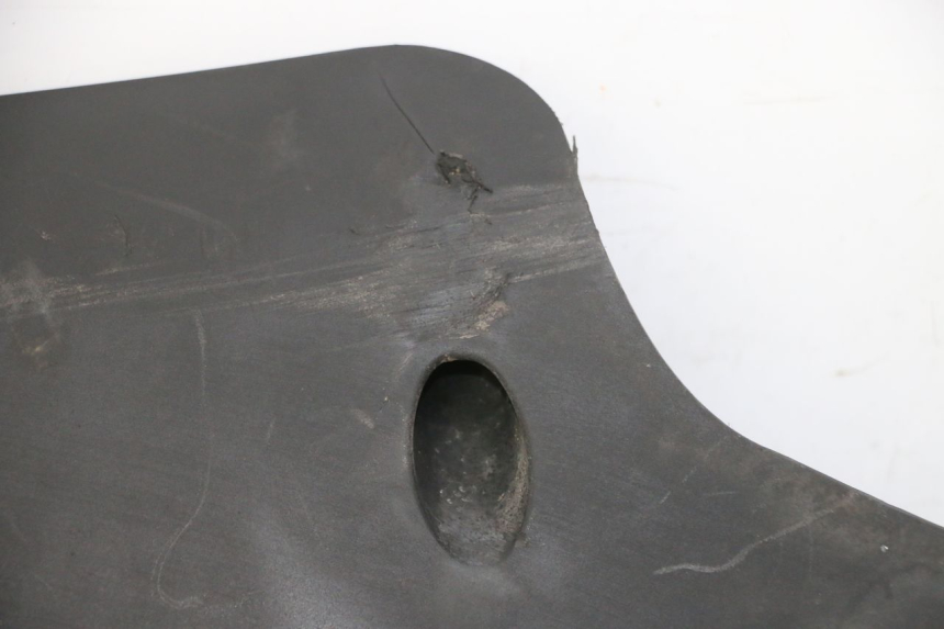 photo de Soleira direita QUADRO 4 4D 350 (2015 - 2018) - Pontos de fixação