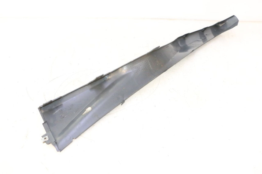 photo de Soleira direita SUZUKI BURGMAN 125 (2007 - 2014) - Detalhe da peça