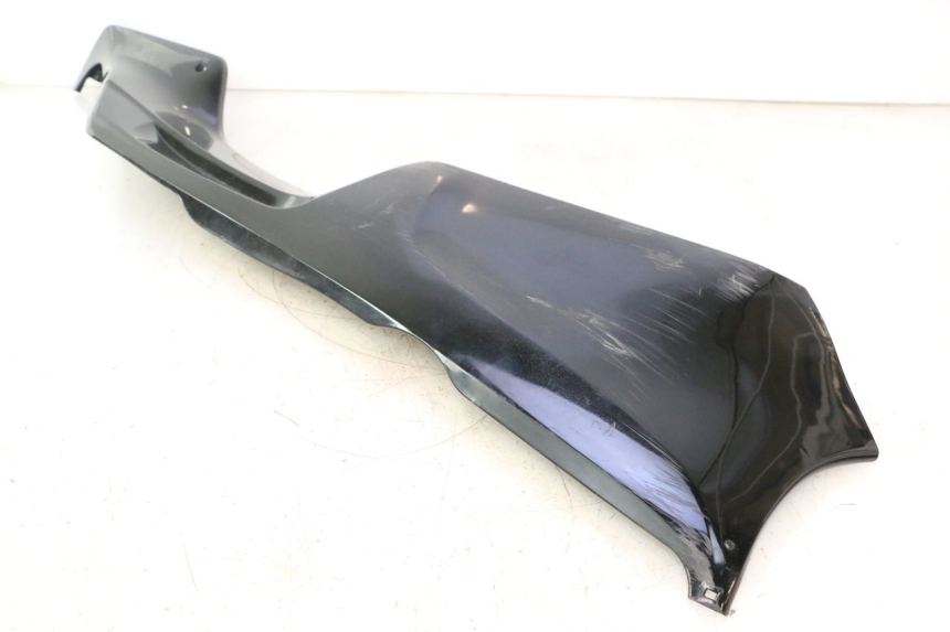 photo de Saia lateral direita direita SUZUKI BURGMAN EXECUTIVE ABS 650 (2006 - 2012) - Pontos de fixação