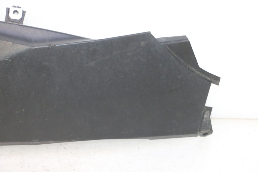 photo de Soleira direita BMW C SPORT 650 (2015 - 2021) - Zoom do estado de desgaste