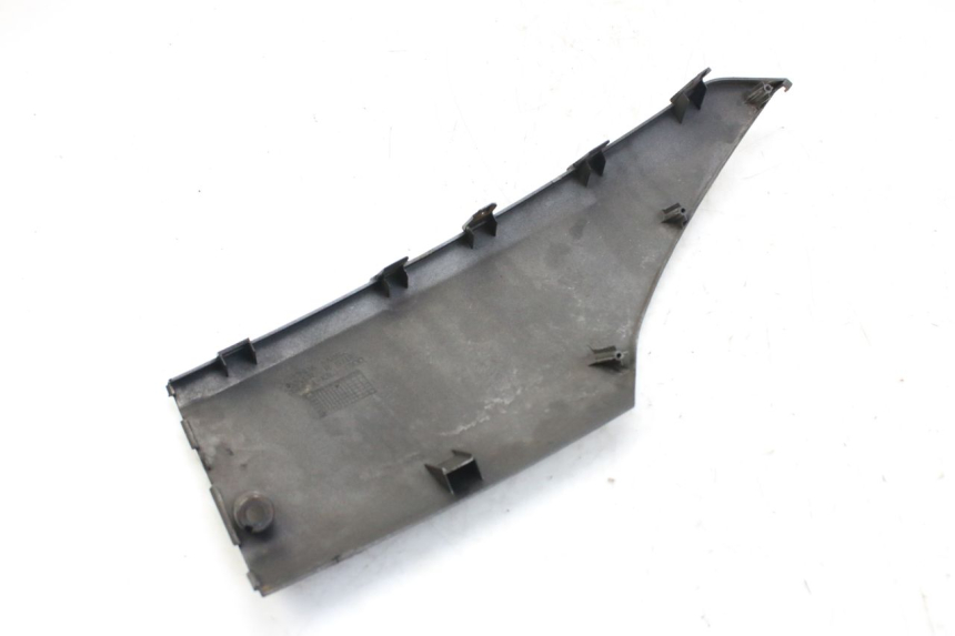 photo de Soleira direita HONDA FES S-WING SWING ABS 125 (2007 - 2015) - Zoom do estado de desgaste