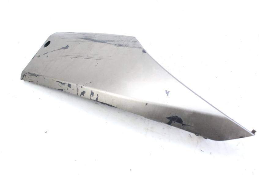 photo de Soleira direita HONDA FES S-WING SWING ABS 125 (2007 - 2015) - Pontos de fixação