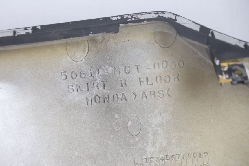photo de LATERAL DIREITO HONDA FJS SILVER WING SILVERWING 400 (2005 - 2008) - Vista de perto