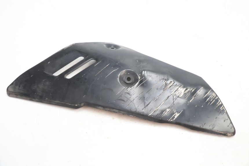 photo de Soleira direita SUZUKI GSR 600 (2005 - 2012) - Vista principal