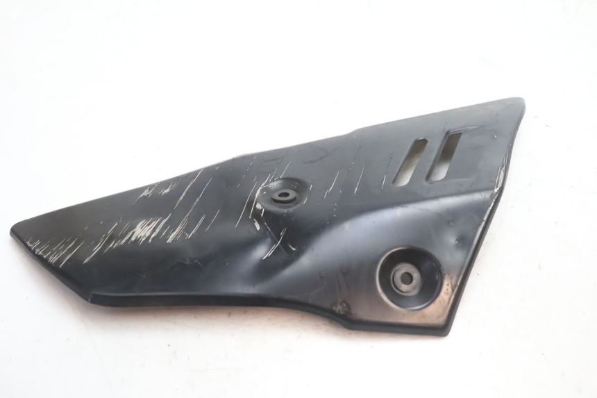 photo de Soleira direita SUZUKI GSR 600 (2005 - 2012) - Outro ângulo de visão