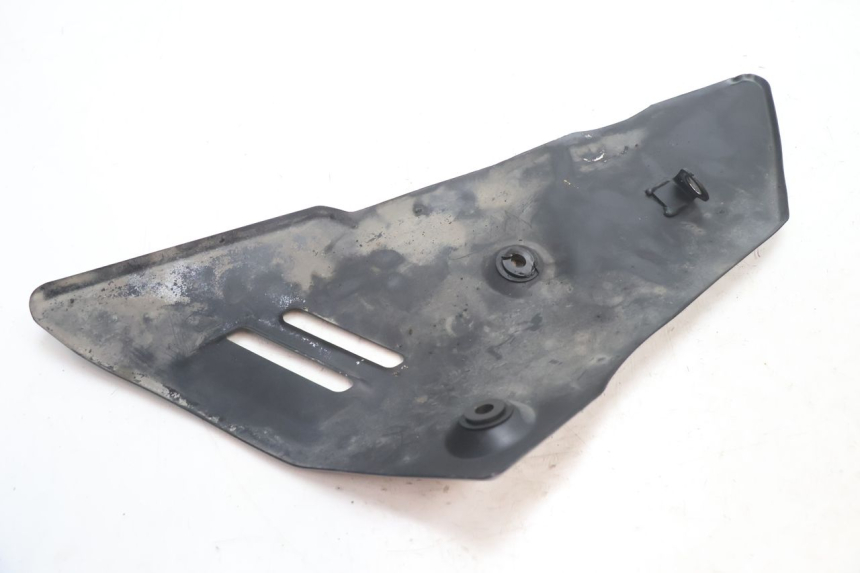 photo de Soleira direita SUZUKI GSR 600 (2005 - 2012) - Vista geral