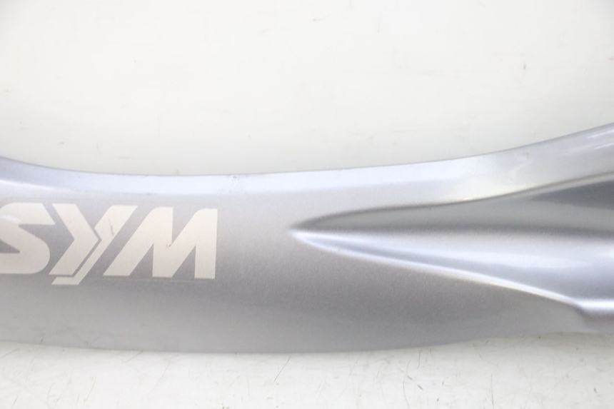 photo de Soleira direita SYM GTS EVO 125 (2009 - 2013) - Inspeção visual