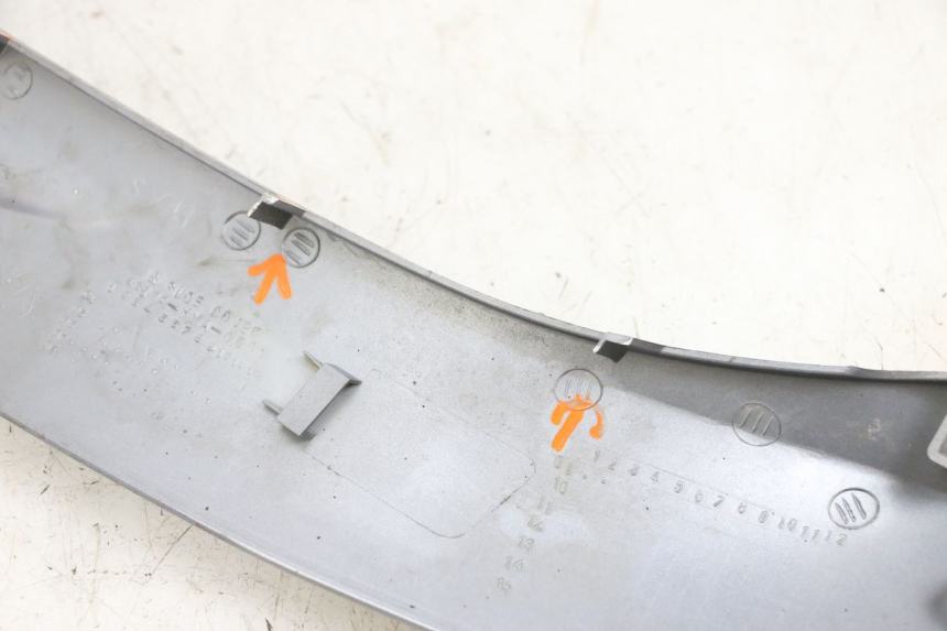 photo de Soleira direita SYM GTS EVO 125 (2009 - 2013) - Outro ângulo de visão