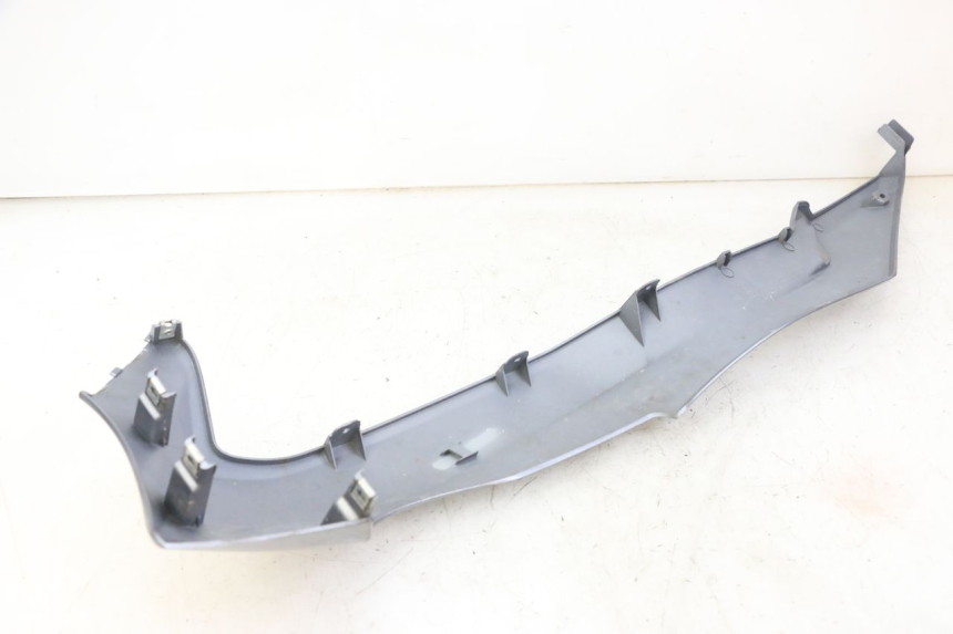photo de Soleira direita SYM JOYMAX 125 (2010 - 2017) - Pontos de fixação