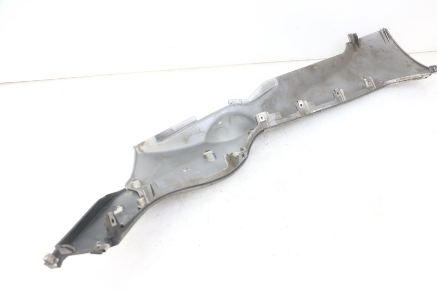 photo de Soleira direita PIAGGIO MP3 LT 300 (2010 - 2016) - Pontos de fixação