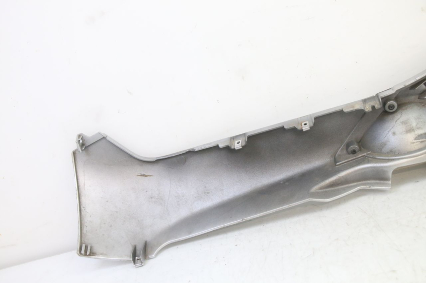 photo de Soleira direita PIAGGIO MP3 500 (2014 - 2017) - Pontos de fixação