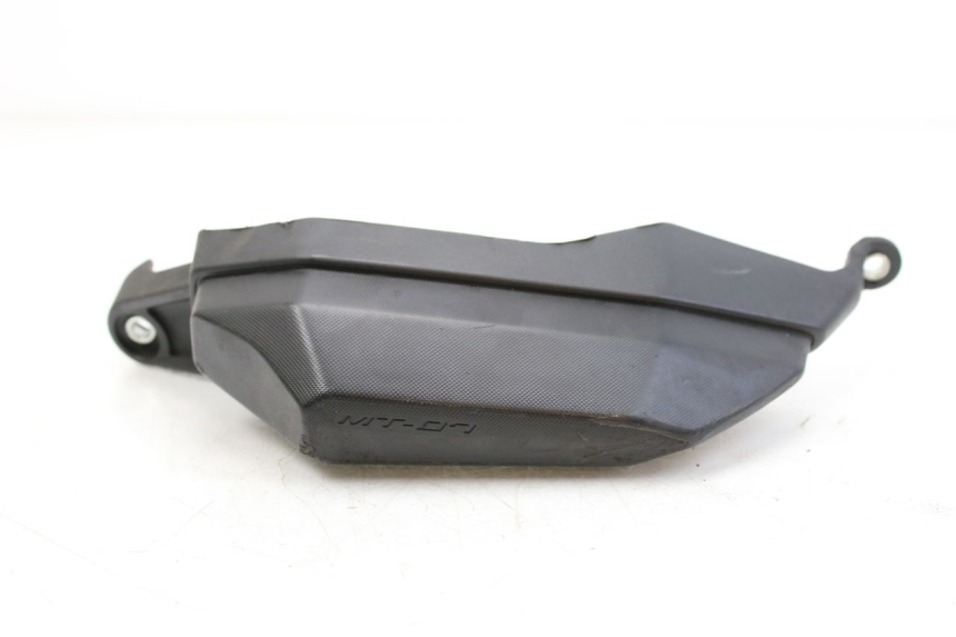 photo de Soleira direita YAMAHA MT-07 MT07 700 (2018 - 2020) - Detalhe da peça