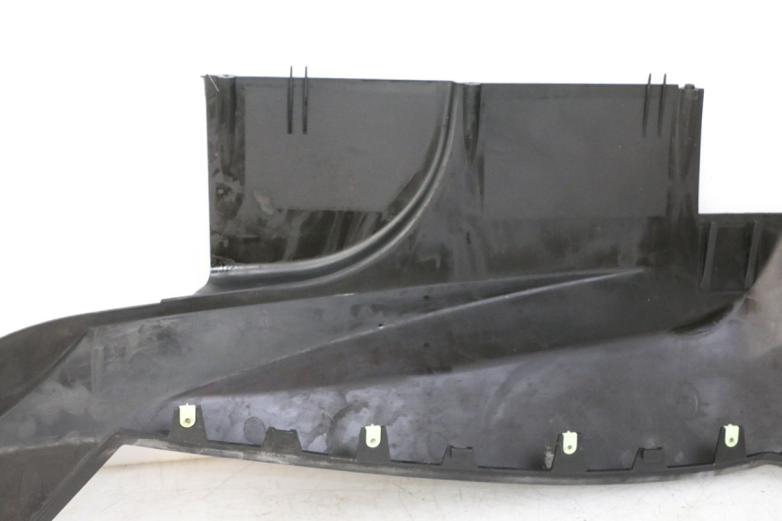 photo de Soleira direita PEUGEOT SATELIS COMPRESSOR K15 125 (2006 - 2009) - Outro ângulo de visão