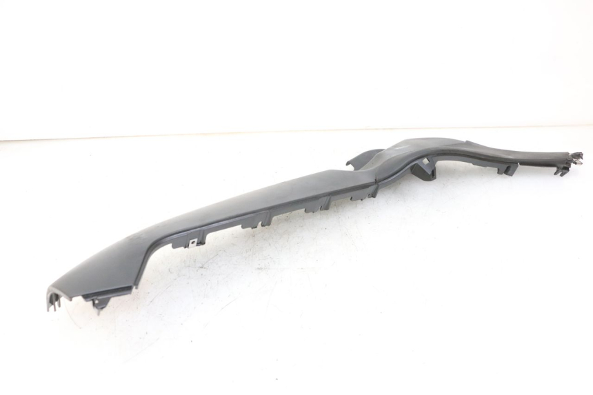 photo de Soleira direita PIAGGIO MP3 LT 400 (2007 - 2012) - Pontos de fixação