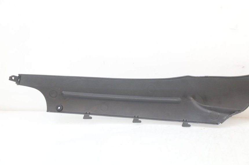 photo de Soleira direita TNT MOTOR ROMA 10' 2T 50 (2011 - 2018) - Pontos de fixação