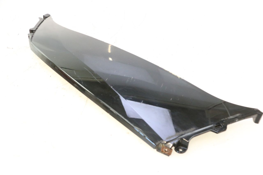 photo de LATERAL DIREITO BAIKU SAKURA 1 (2021 - 2025) - Detalhe da peça