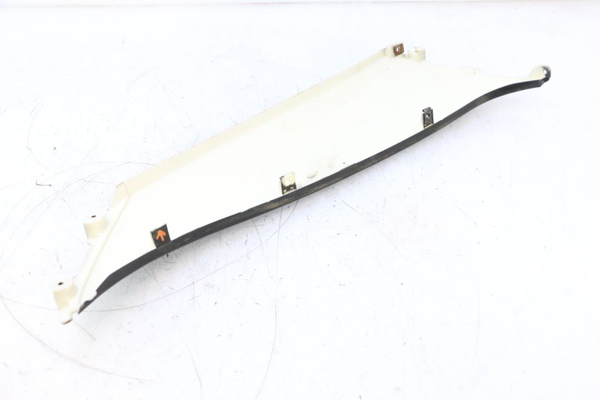 photo de LATERAL DIREITO BAIKU SAKURA 1 (2021 - 2025) - Pontos de fixação