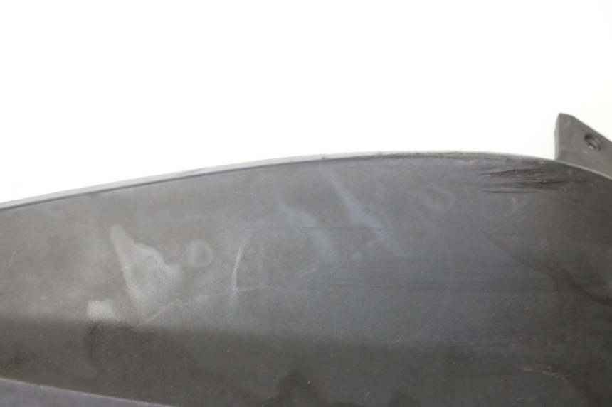 photo de Soleira direita PEUGEOT SATELIS 125 (2006 - 2009) - Detalhes característicos