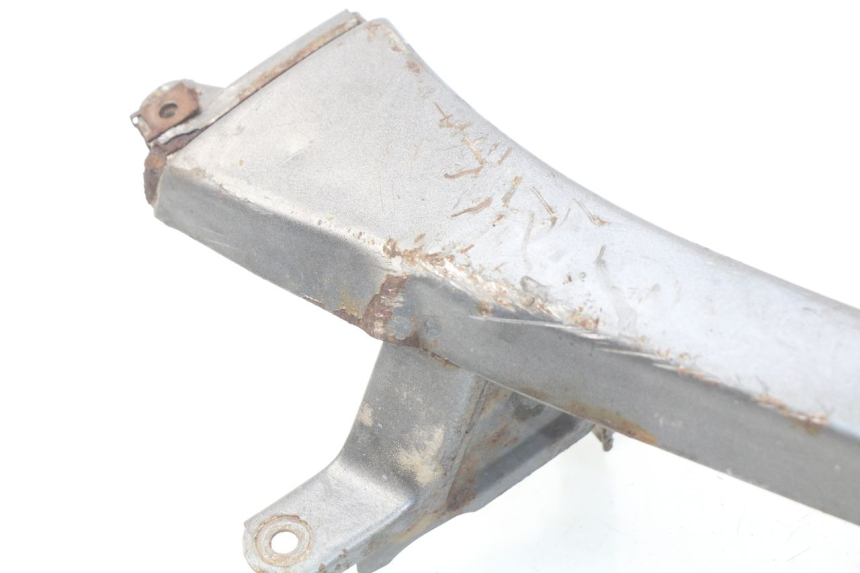 photo de Soleira direita PEUGEOT SC 50 (1988 - 1992) - Pontos de fixação