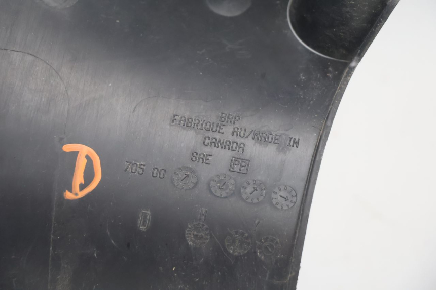 photo de LATERAL DIREITO CAN-AM SPYDER RS 1000 (2008 - 2012) - Estado da superfície