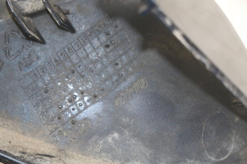 photo de Soleira direita PIAGGIO VESPA LXV 125 (2006 - 2009) - Detalhe da peça