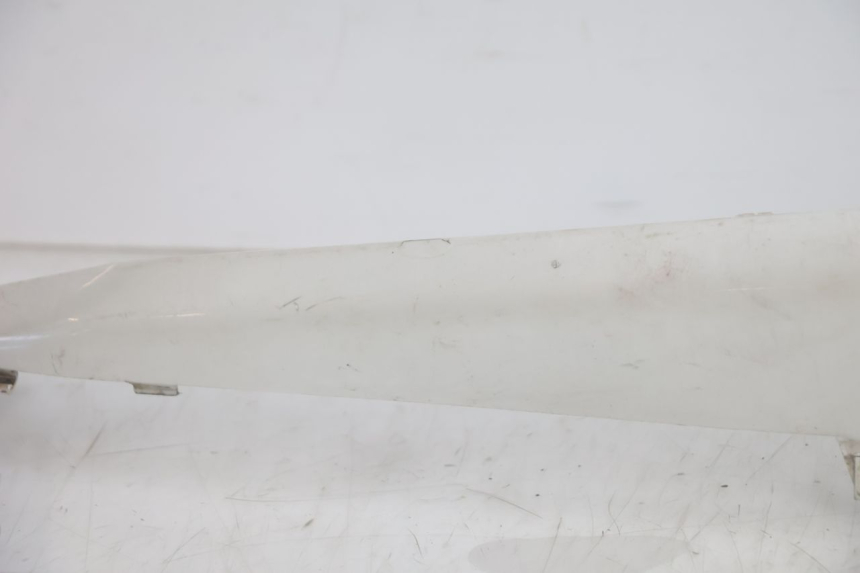photo de Soleira direita YAMAHA XMAX X-MAX 125 (2006 - 2009) - Detalhe da peça