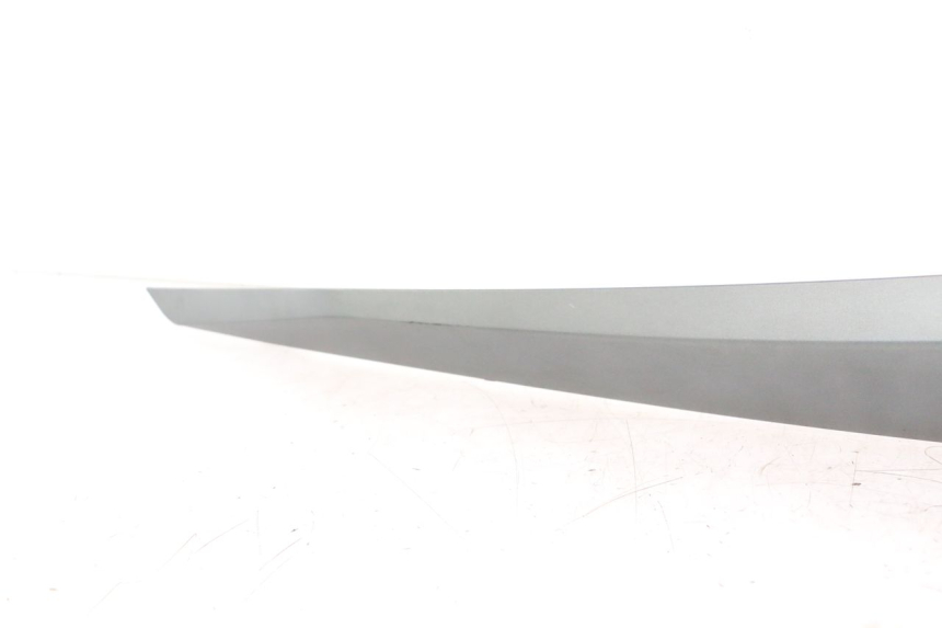 photo de Soleira direita YAMAHA X-MAX XMAX 125 (2010 - 2013) - Outro ângulo de visão