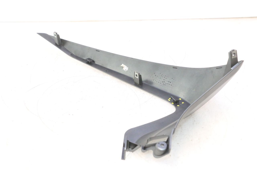 photo de Soleira direita YAMAHA X-MAX XMAX 125 (2010 - 2013) - Peça verificada